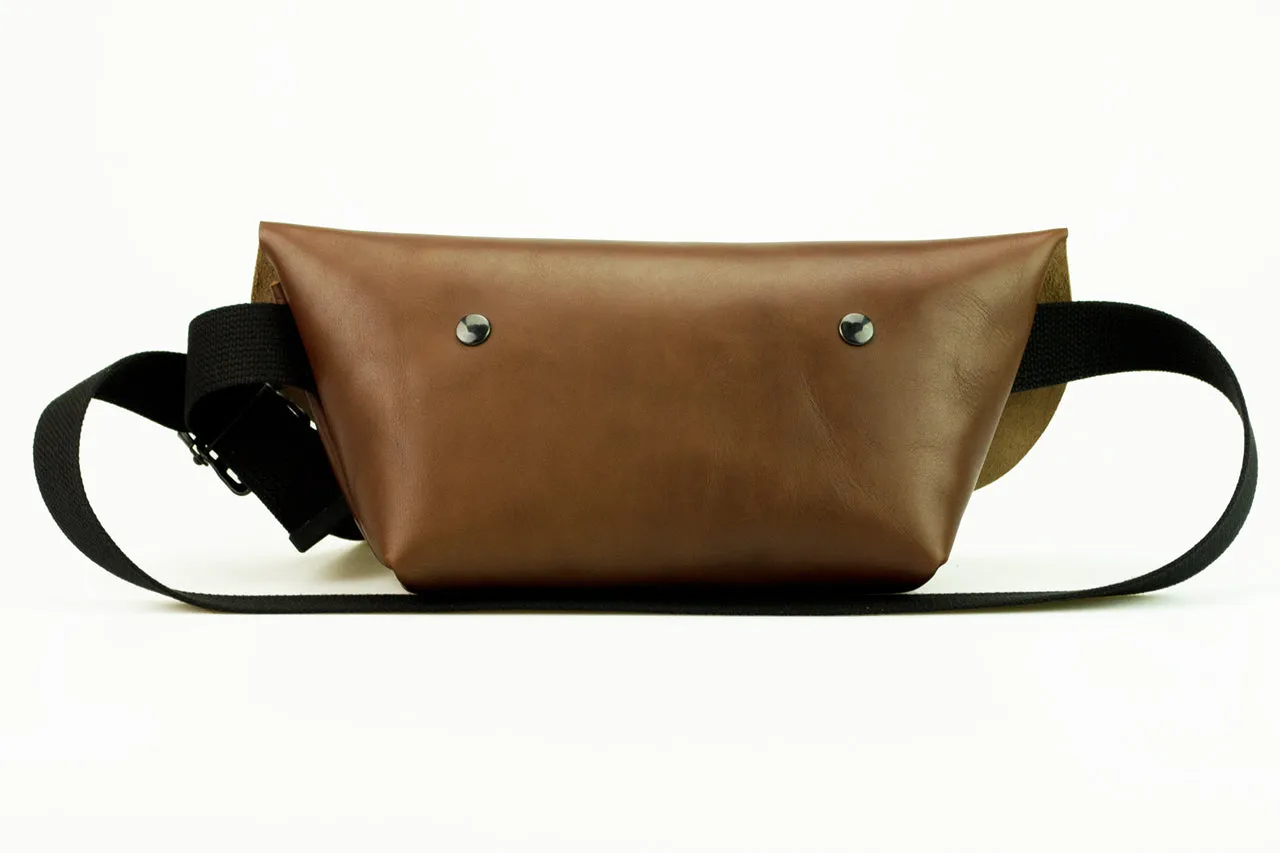 メッセンジャーバッグ (XS)/BROWN-FAS