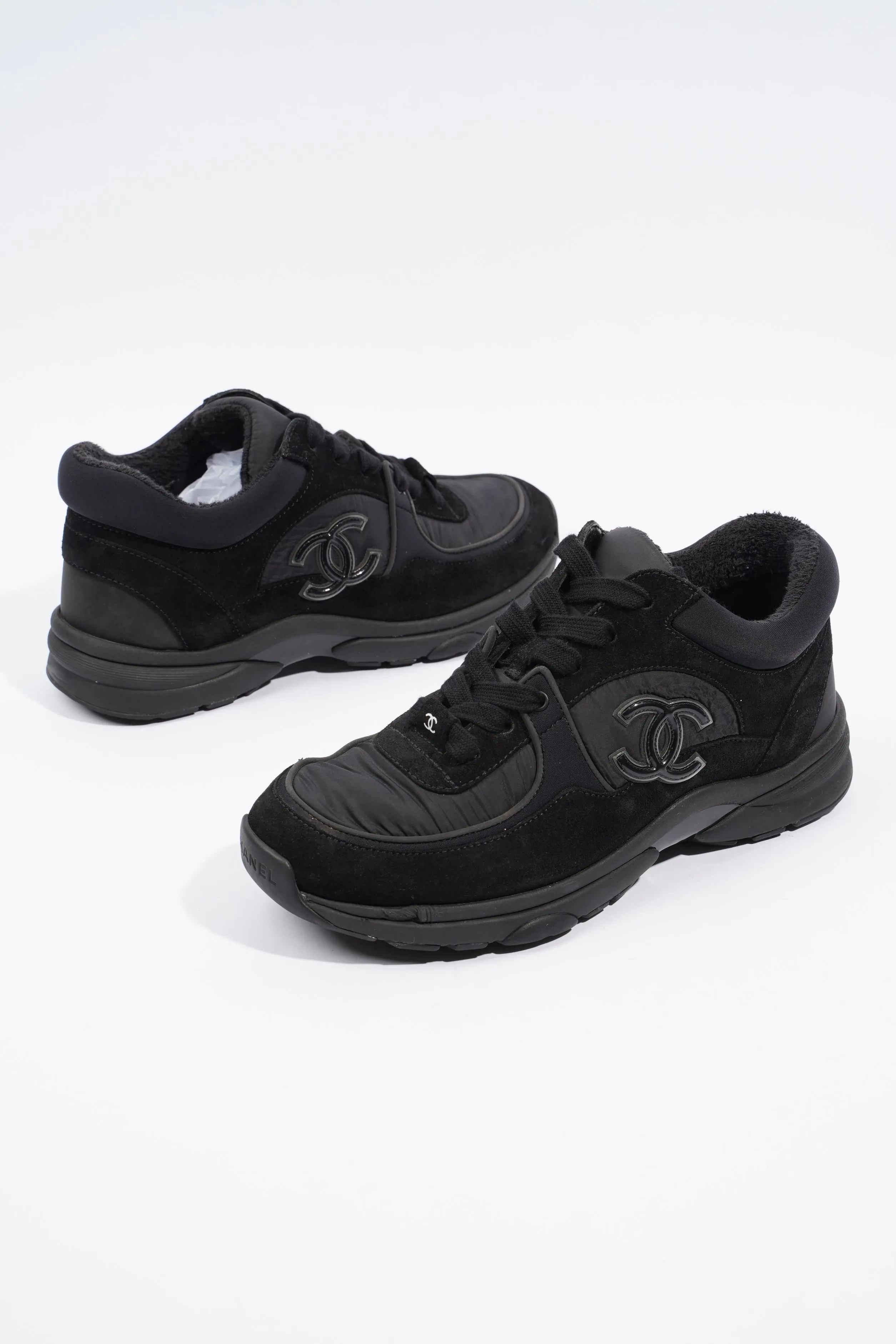 Chanel CC Runner Black Canvas EU 37 UK 4