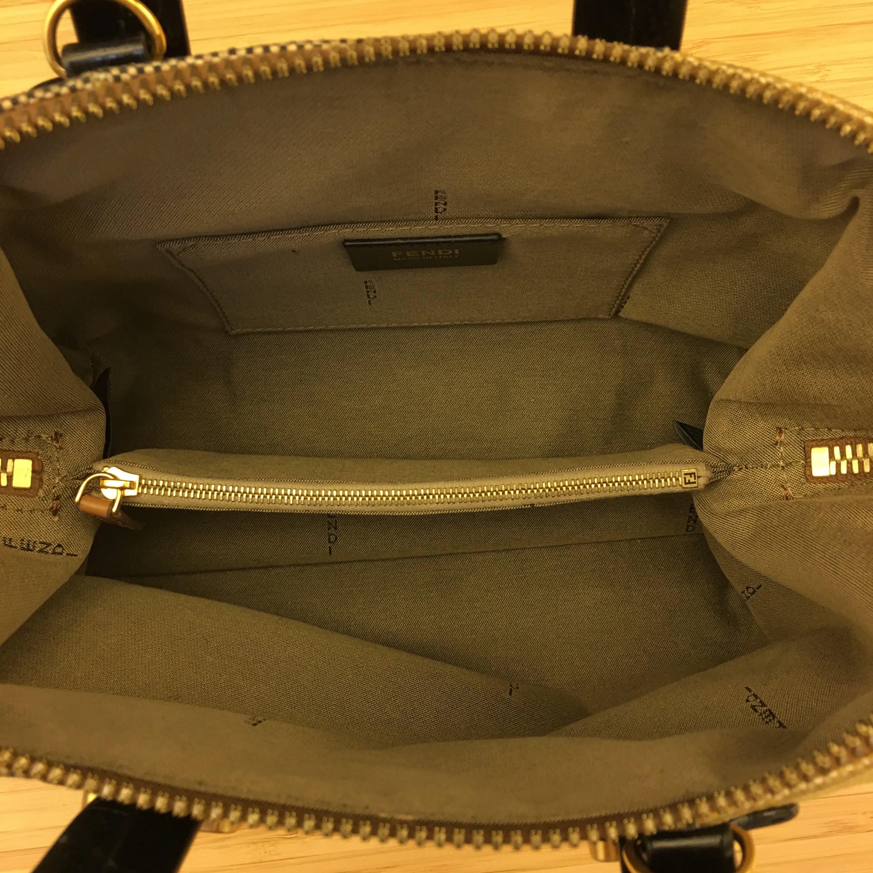 FENDI Chameleon Handbag in Beige Fabric