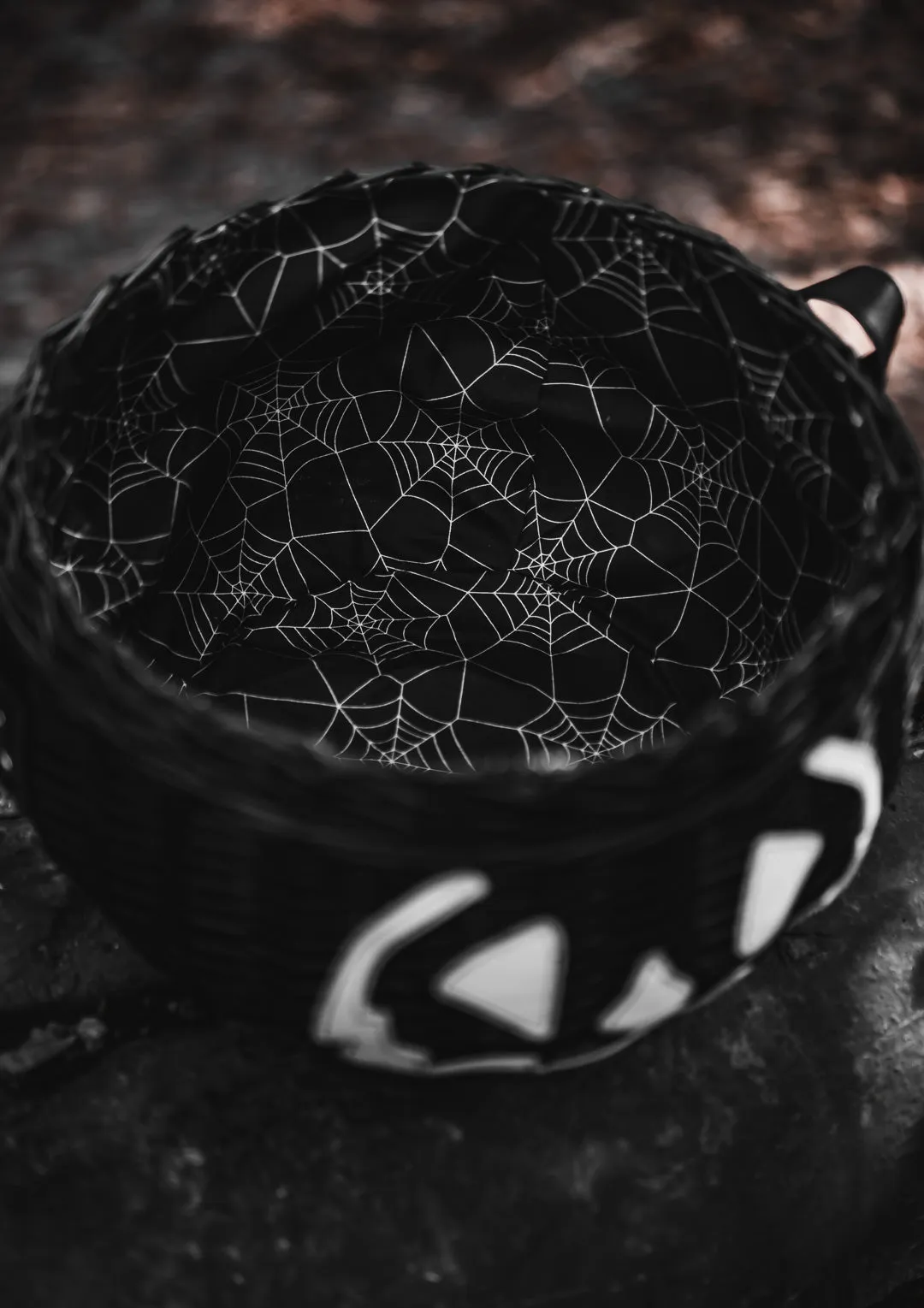 Haunted Hallows Picnic Basket (Black)