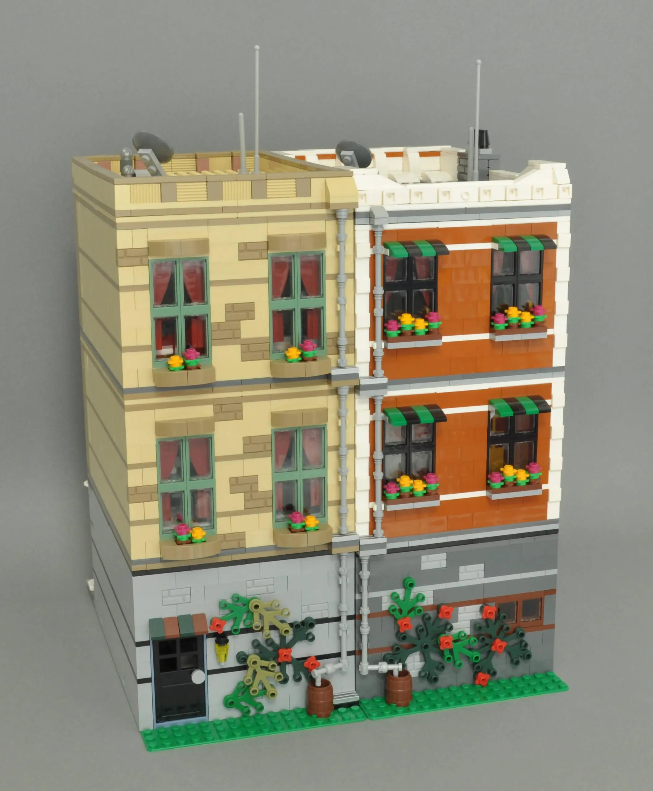 Modular Book Store and Electronic Store