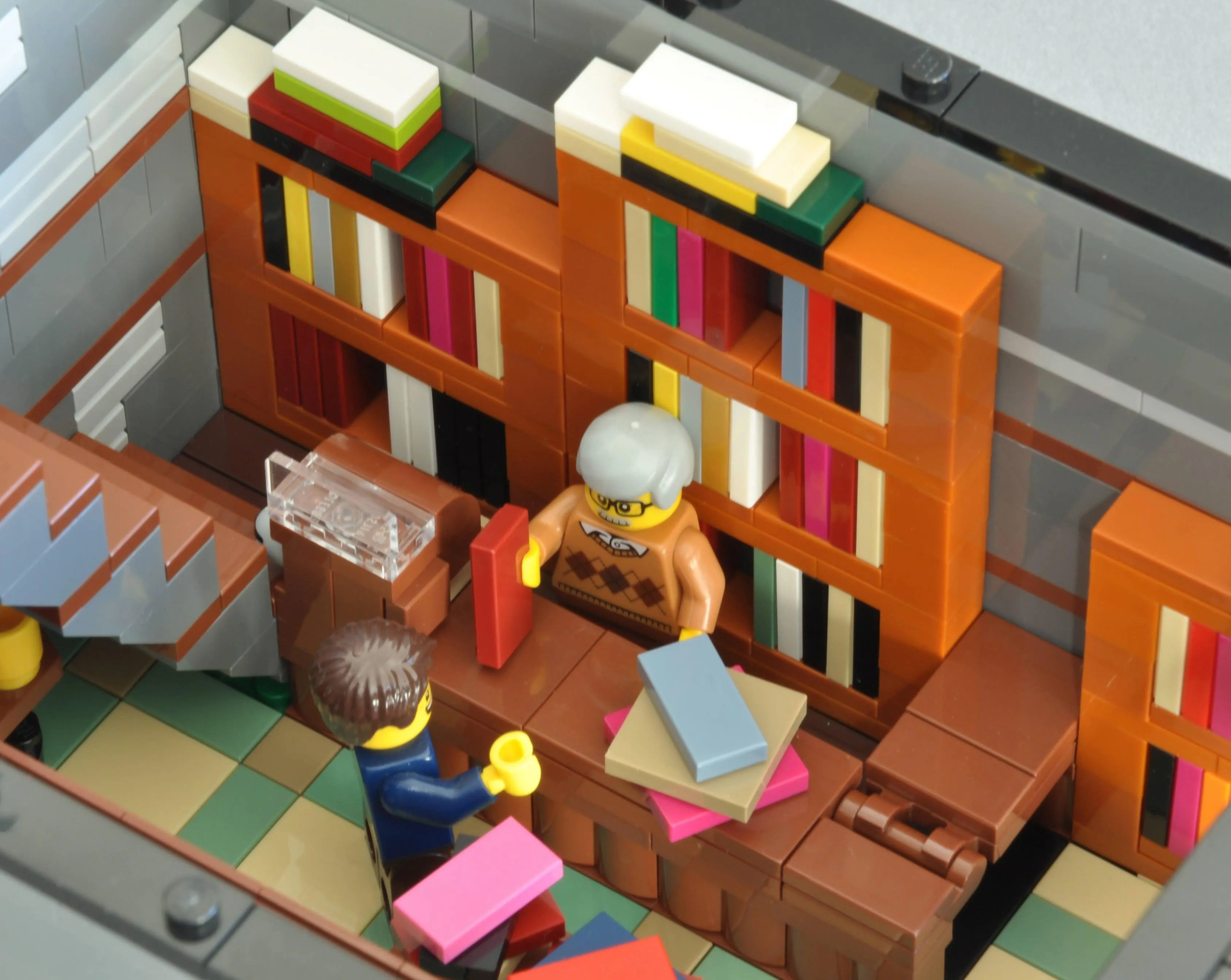 Modular Book Store and Electronic Store