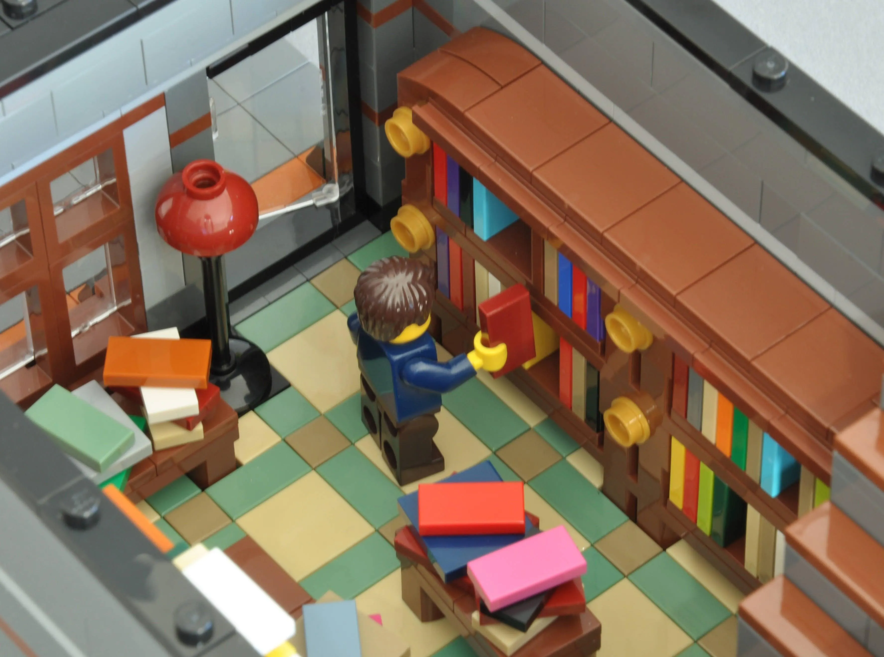 Modular Book Store and Electronic Store