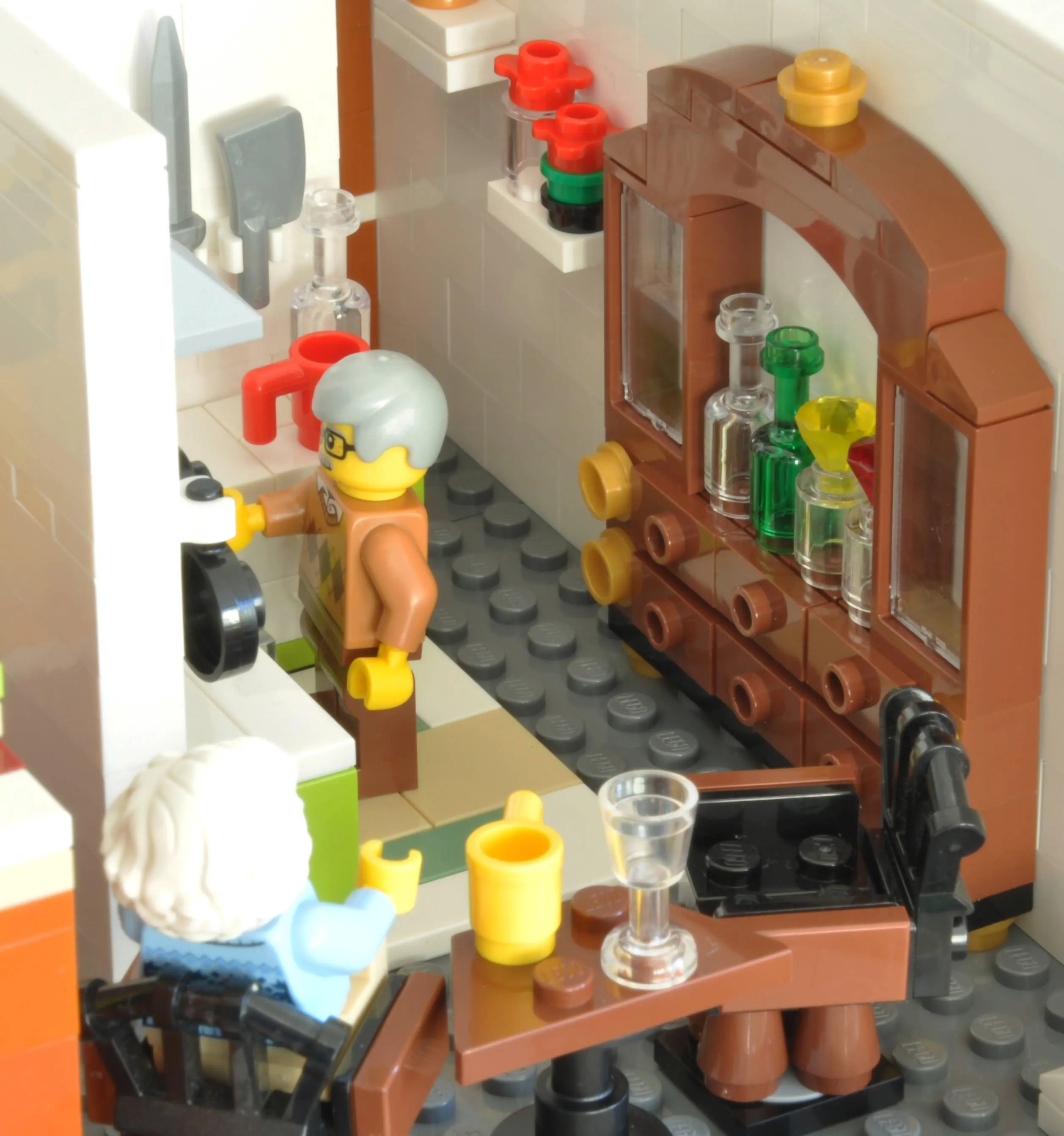 Modular Book Store and Electronic Store