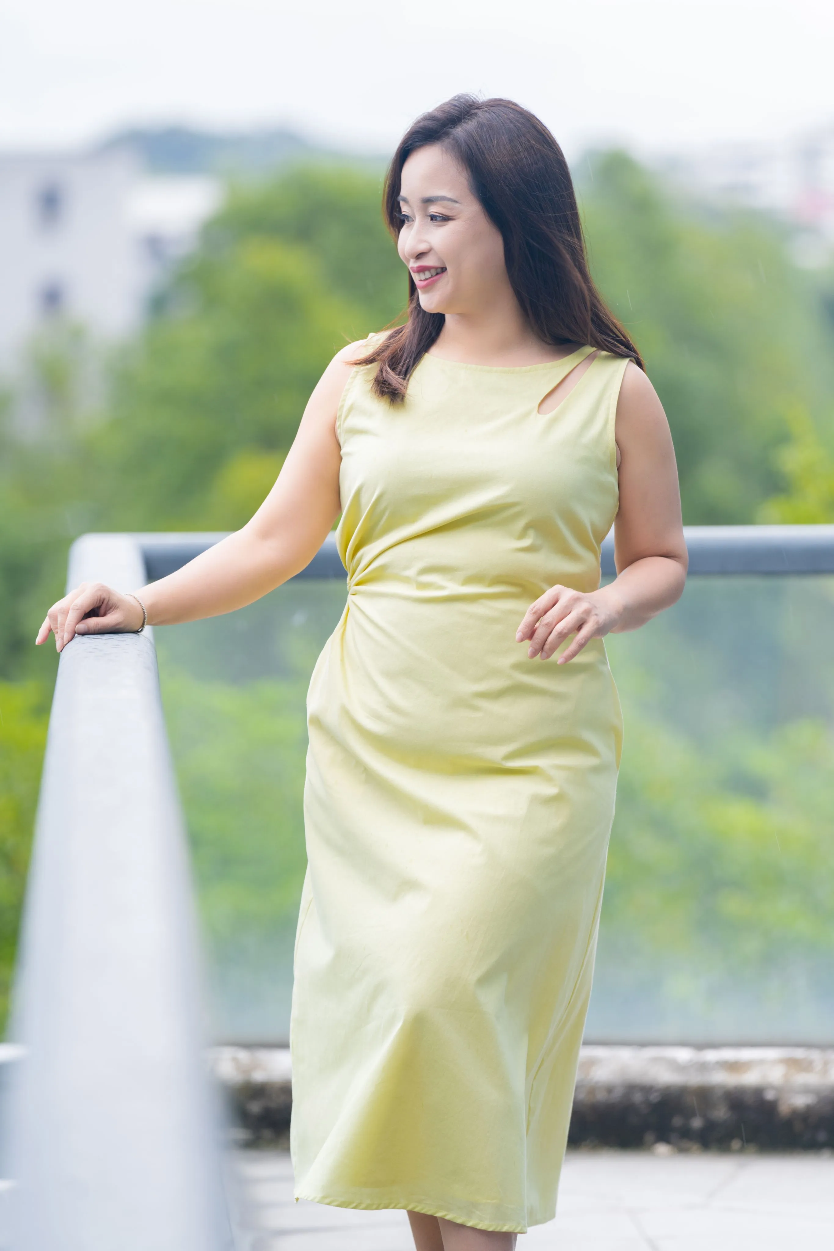 Vibrant Side Pleat Sleeveless Dress